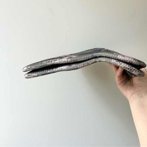 Koverz neoprene camouflage six pack insulated drink carrier - Picture 3 of 6